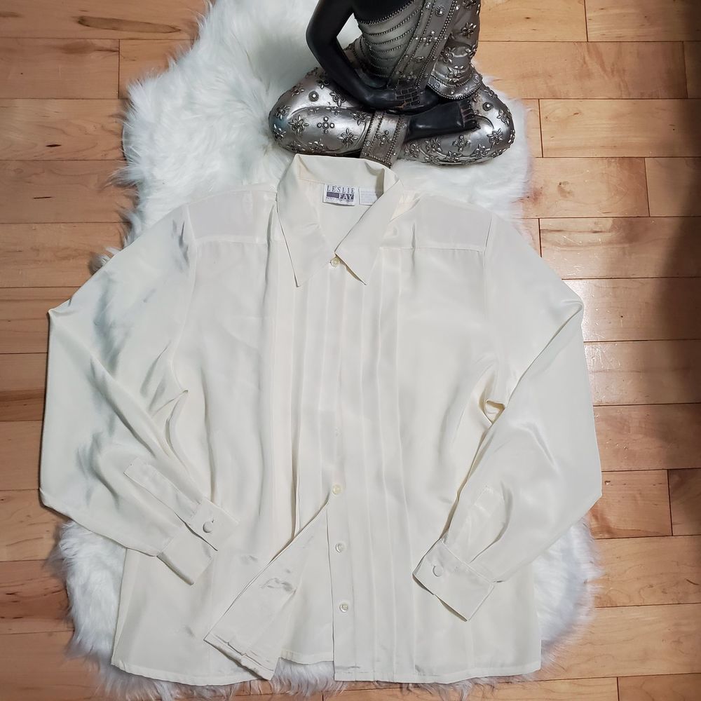 Leslie Fay Vintage button up blouse